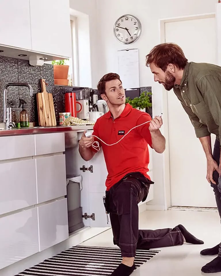 hero-water-leakage-mobile-2